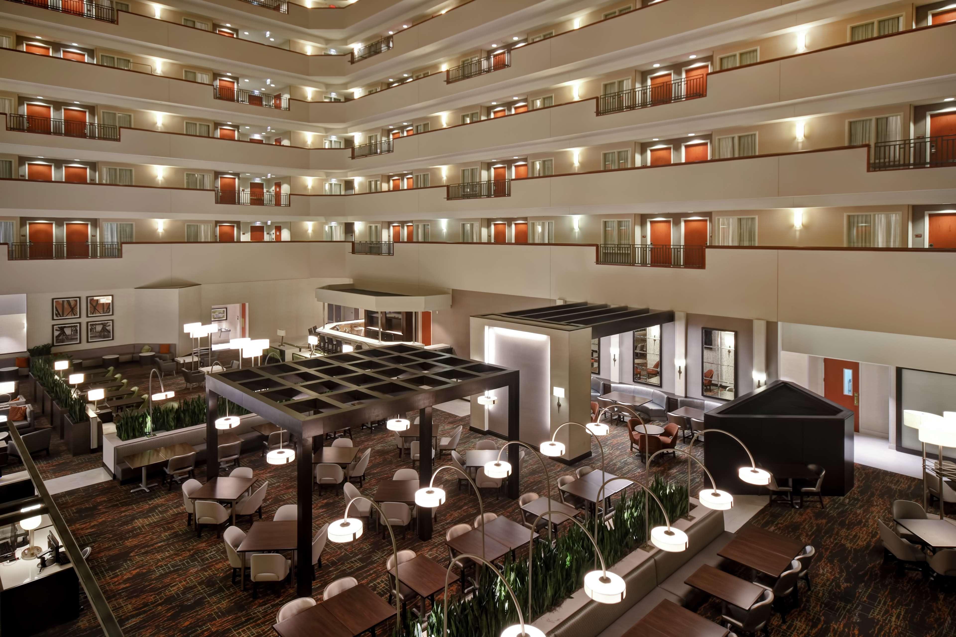 Embassy Suites Литъл Рок Екстериор снимка