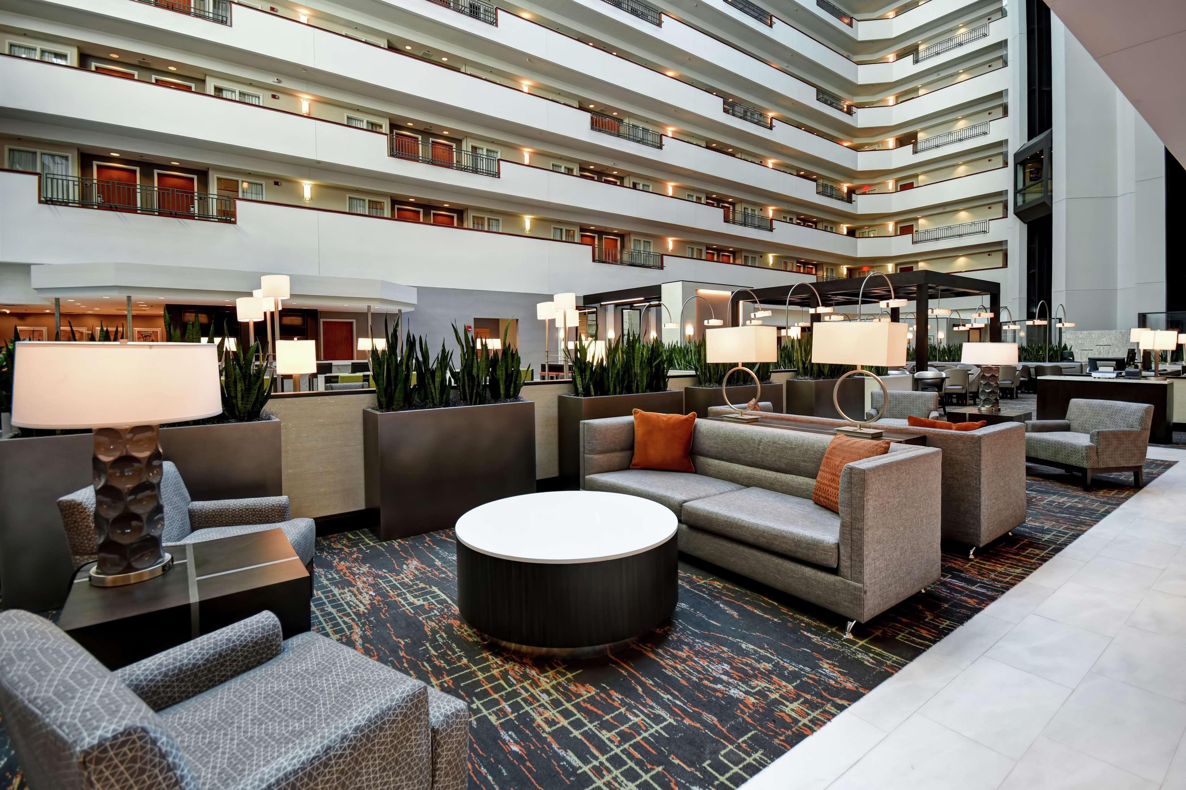 Embassy Suites Литъл Рок Екстериор снимка