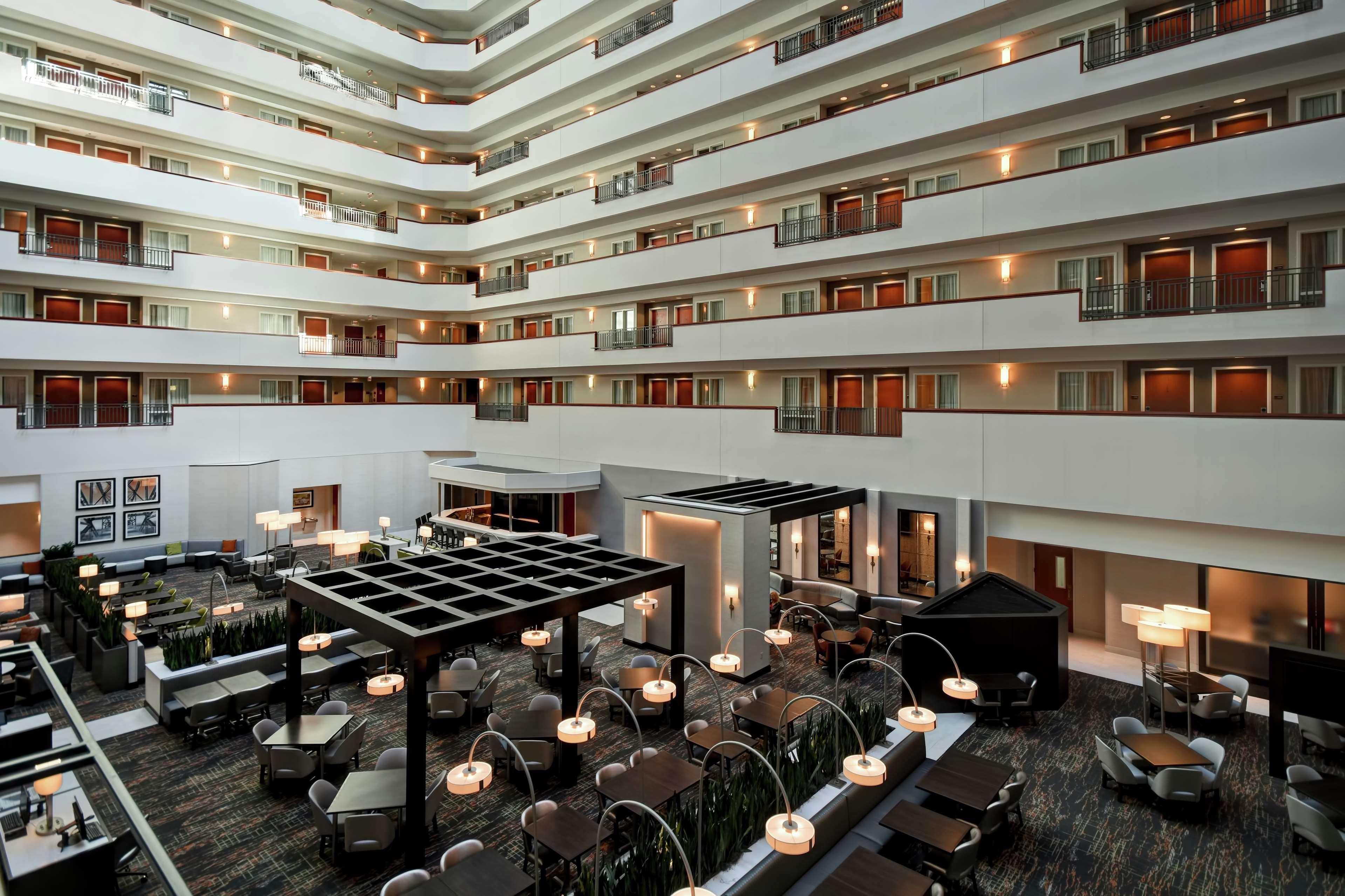 Embassy Suites Литъл Рок Екстериор снимка
