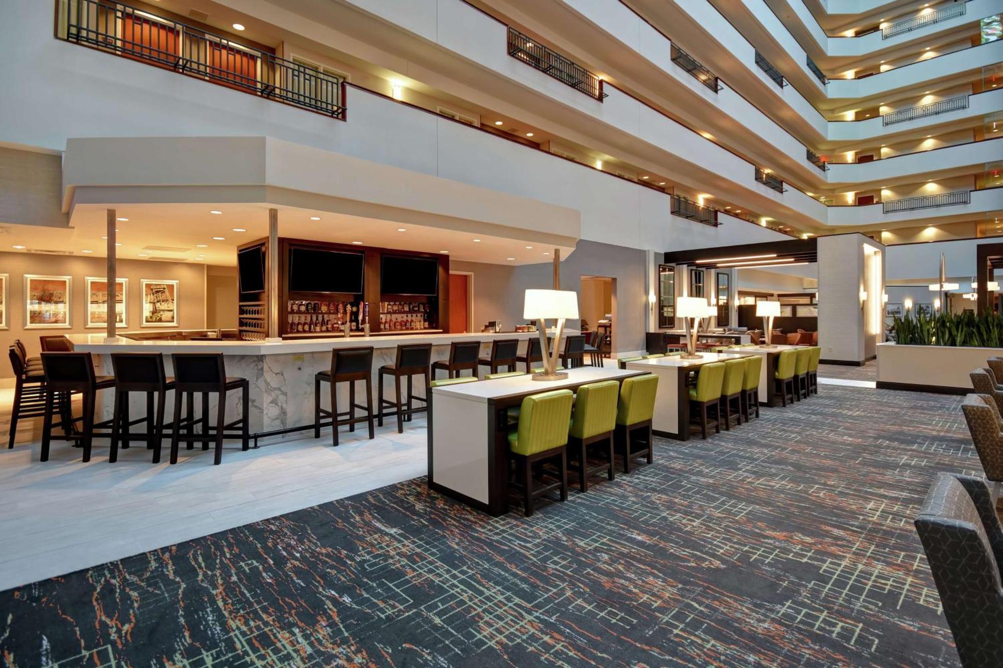 Embassy Suites Литъл Рок Екстериор снимка